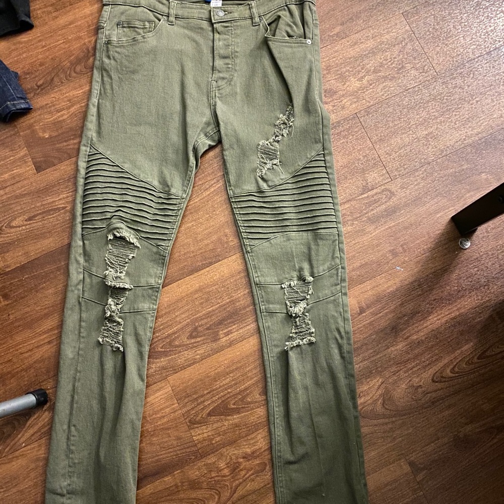 Jeans
